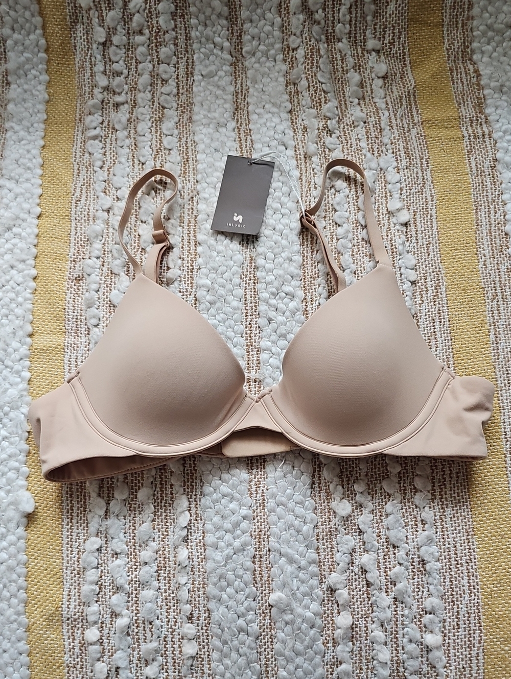 Inlyric Scoop Molded Bra In Color Gravel Beige